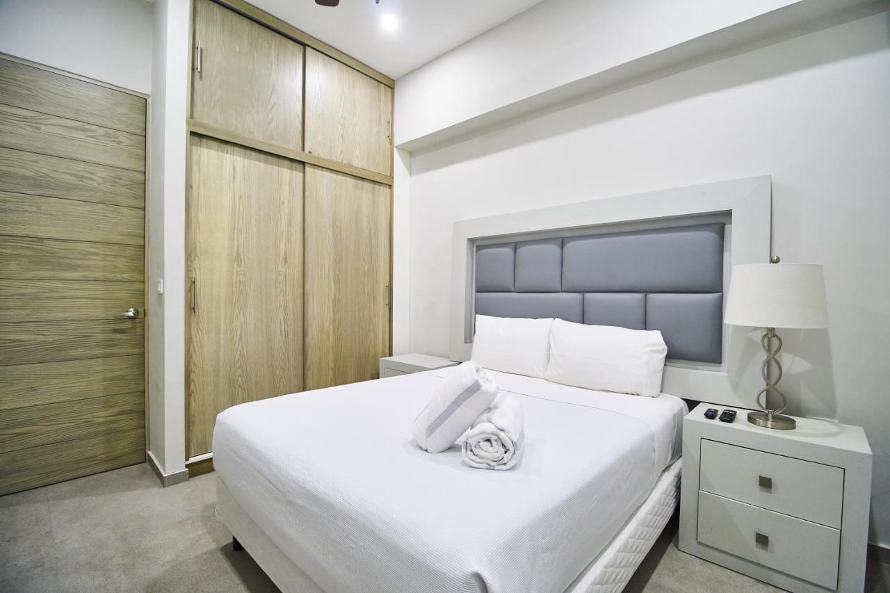 Torre 42 Playa Del Carmen By Lockey Aparthotel Exterior foto